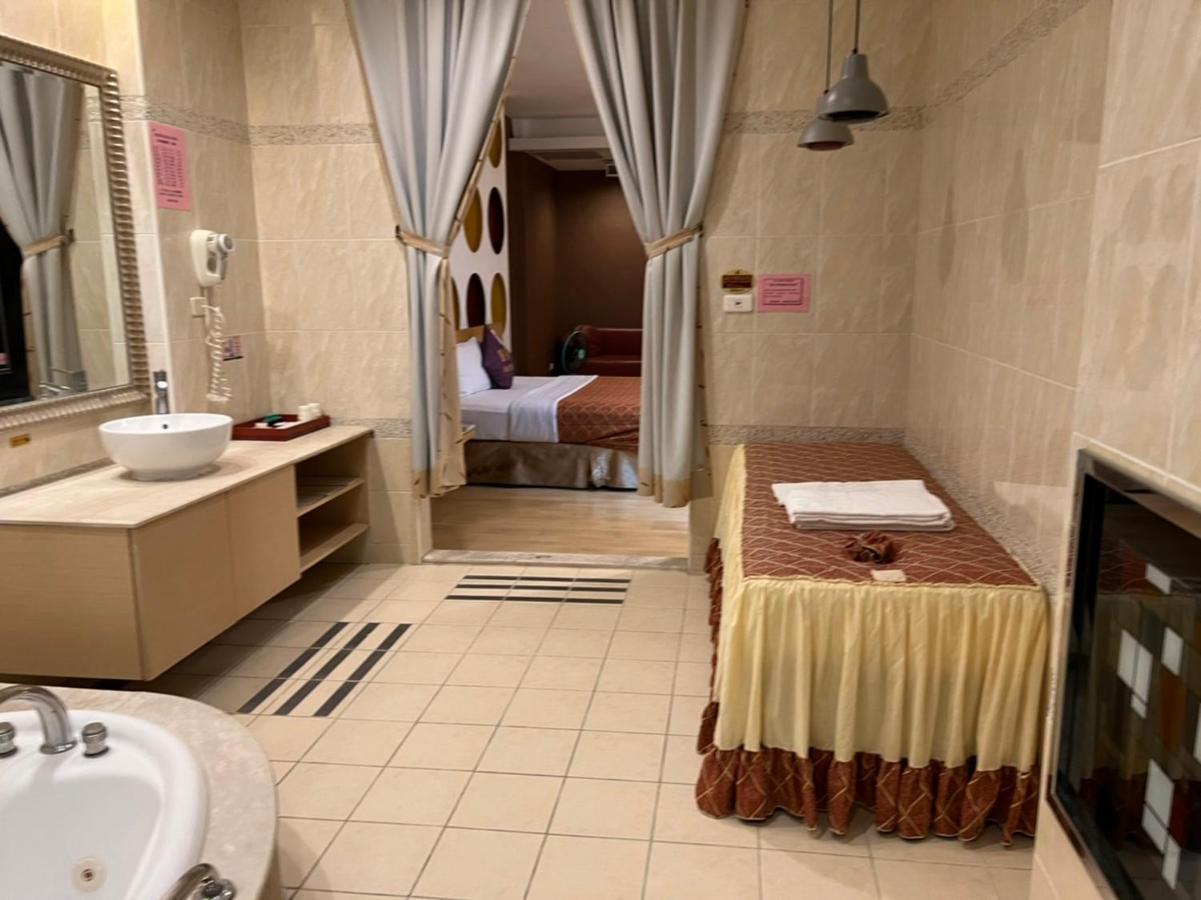 Lisa Motel Kaohsiung Eksteriør billede